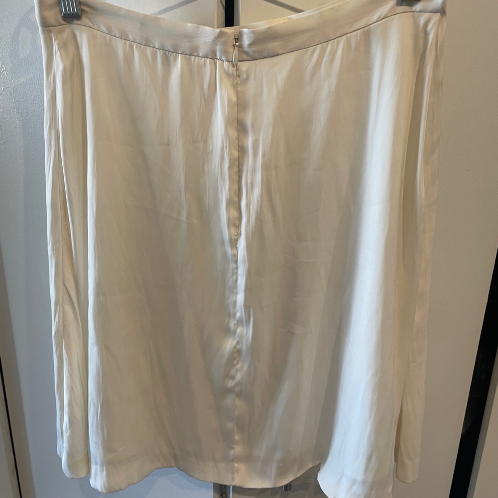 Kenneth Cole Cream Skirt - Picture 3 of 6